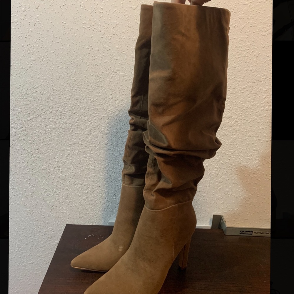 *BRAND NEW* tall boots